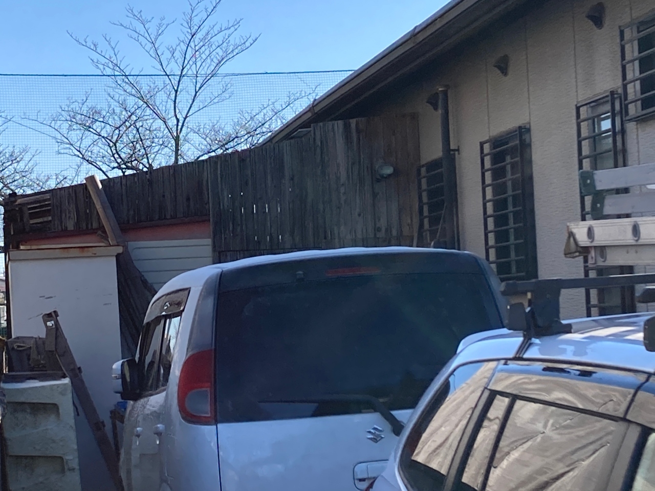 大垣市で台風で作業場の屋根の波板が飛散！台風なので火災保険で対応するため見積もり